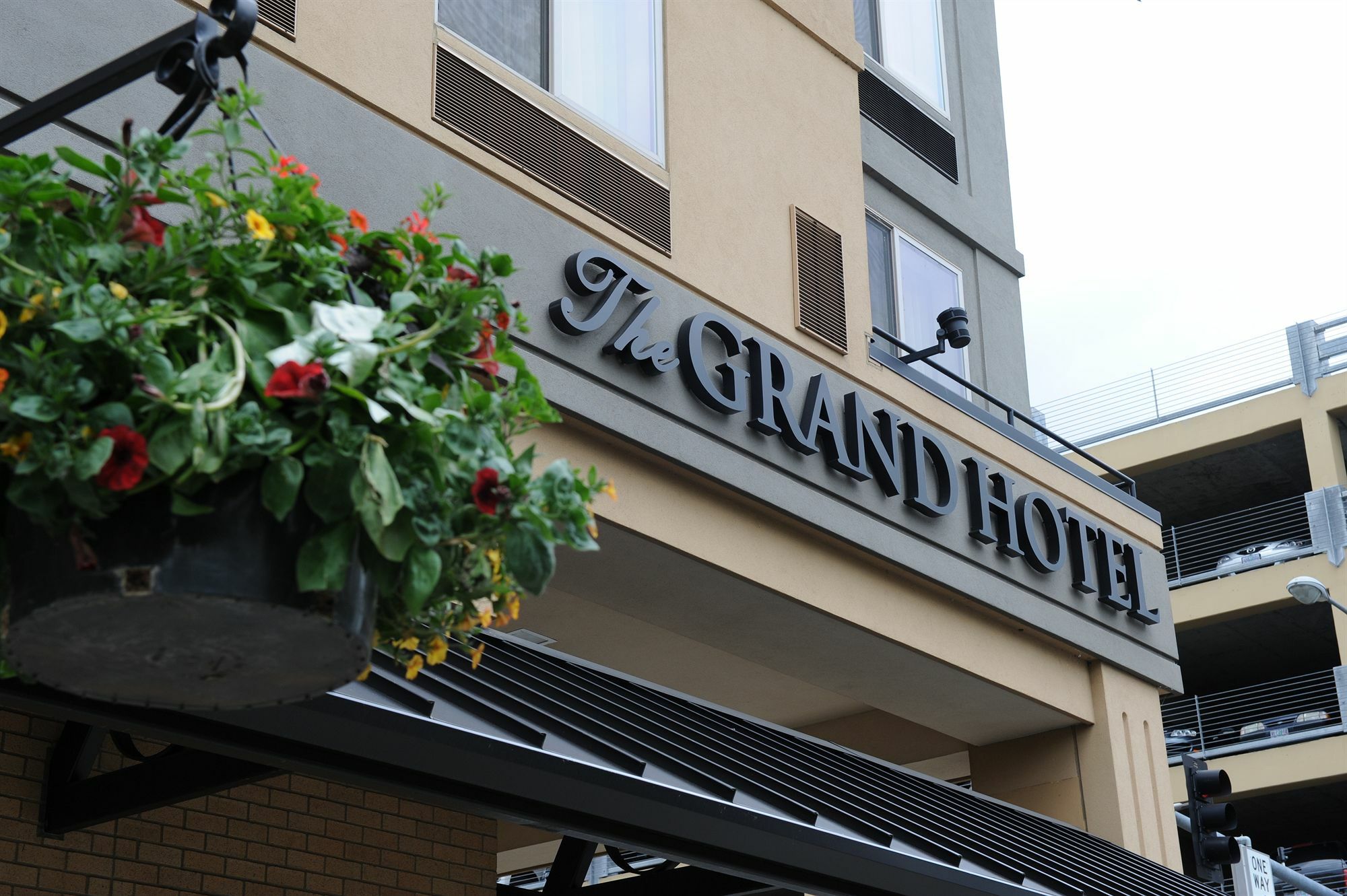 The Grand Hotel In Salem Exterior foto